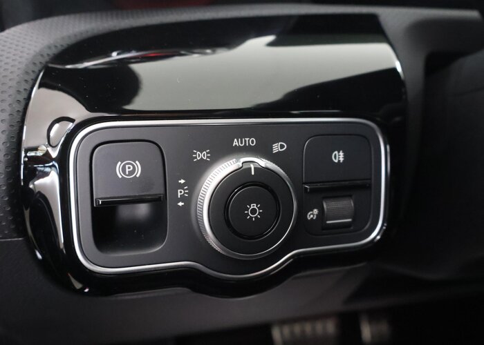 Mercedes-Benz A-Klasse 250e Business Solution AMG