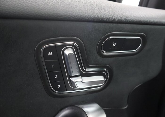 Mercedes-Benz A-Klasse 250e Business Solution AMG
