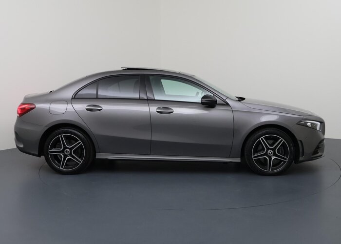 Mercedes-Benz A-Klasse 250 e AMG Line