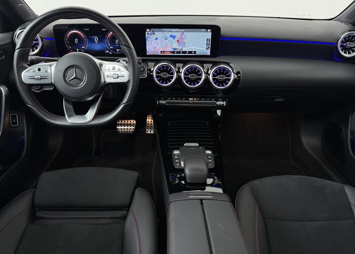 Mercedes-Benz A-Klasse 250 e AMG Line