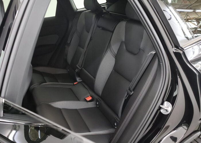 Volvo XC60 2.0 T8 Plug-in hybrid AWD Plus Black Edition