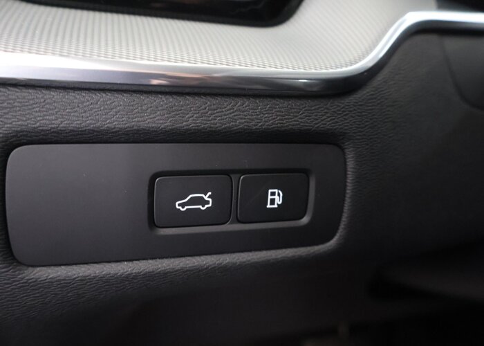 Volvo XC60 2.0 T8 Plug-in hybrid AWD Plus Black Edition