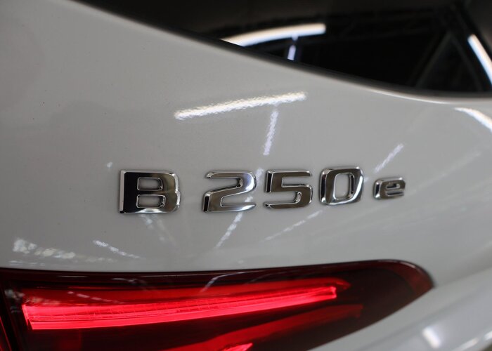 Mercedes-Benz B-Klasse 250 e Premium Plus