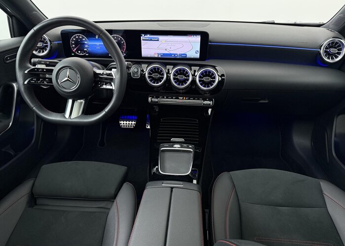 Mercedes-Benz A-Klasse 180 Business Solution AMG