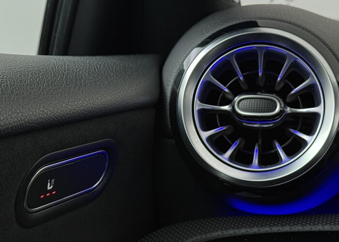 Mercedes-Benz A-Klasse 180 Business Solution AMG