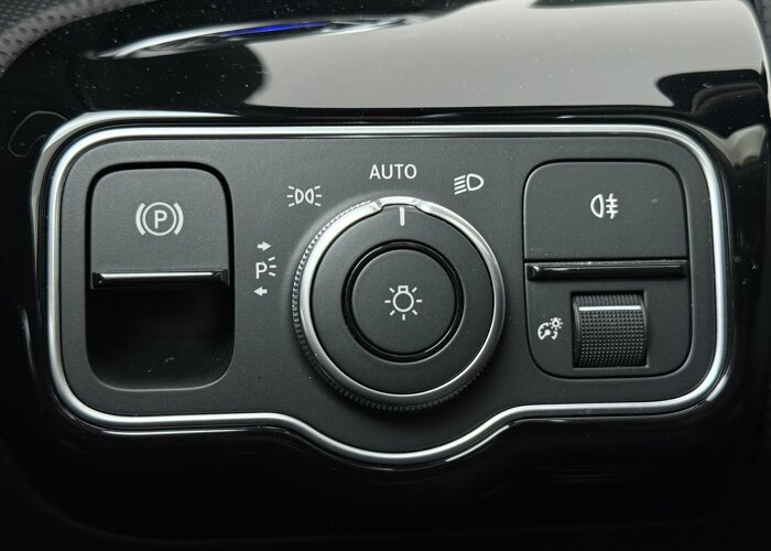 Mercedes-Benz A-Klasse 180 Business Solution AMG