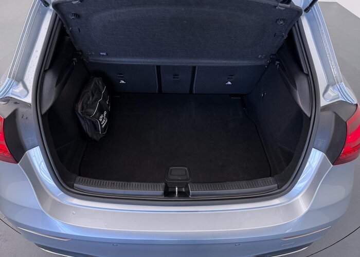 Mercedes-Benz A-Klasse 180 Business Solution AMG
