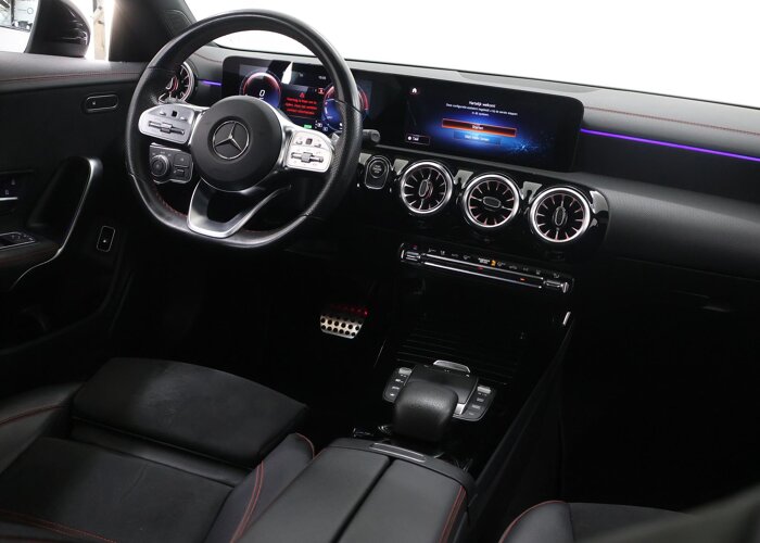 Mercedes-Benz CLA-Klasse 250 e AMG Line