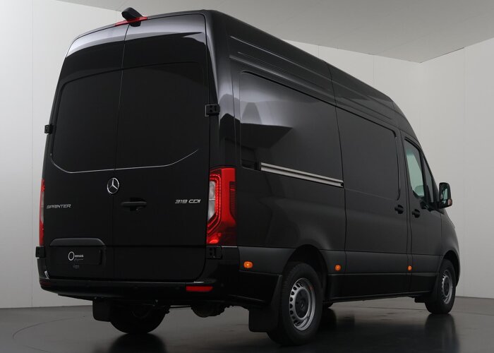Mercedes-Benz Sprinter 319 L2H2 RWD SELECT