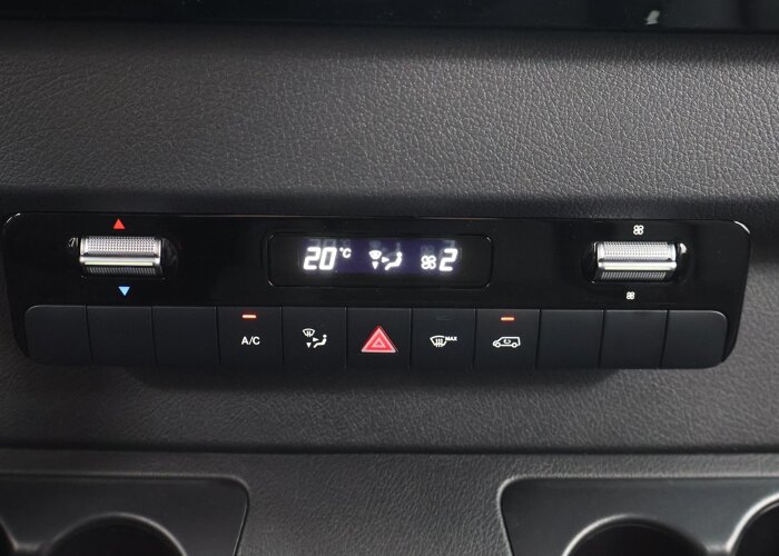Mercedes-Benz Sprinter 319 L2H2 RWD SELECT