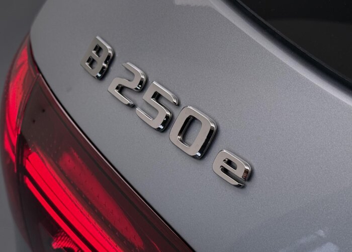 Mercedes-Benz B-Klasse 250e Business Solution AMG