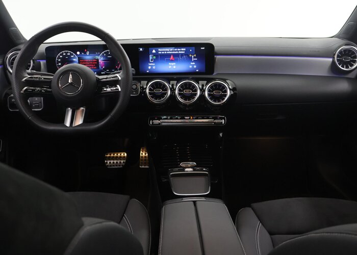 Mercedes-Benz CLA-Klasse 180 Business Solution AMG