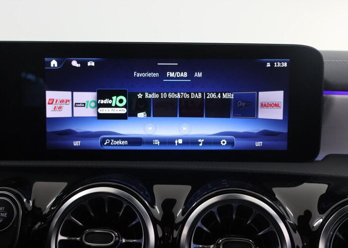 Mercedes-Benz CLA-Klasse 180 Business Solution AMG