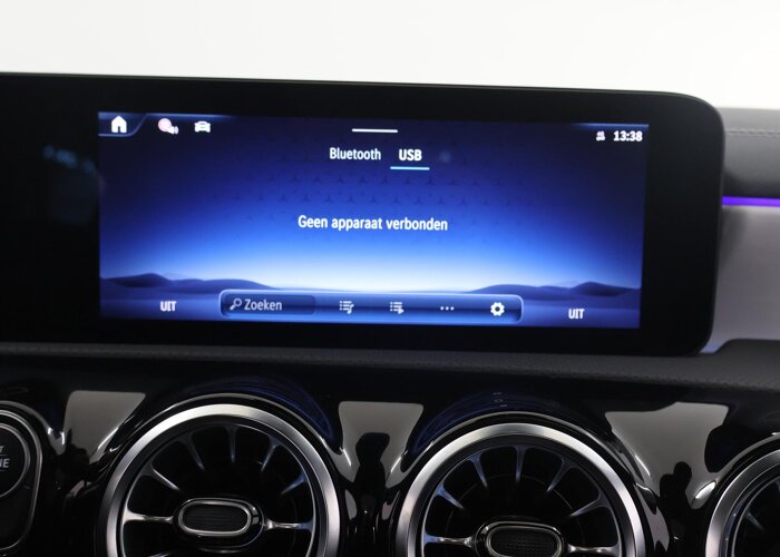 Mercedes-Benz CLA-Klasse 180 Business Solution AMG