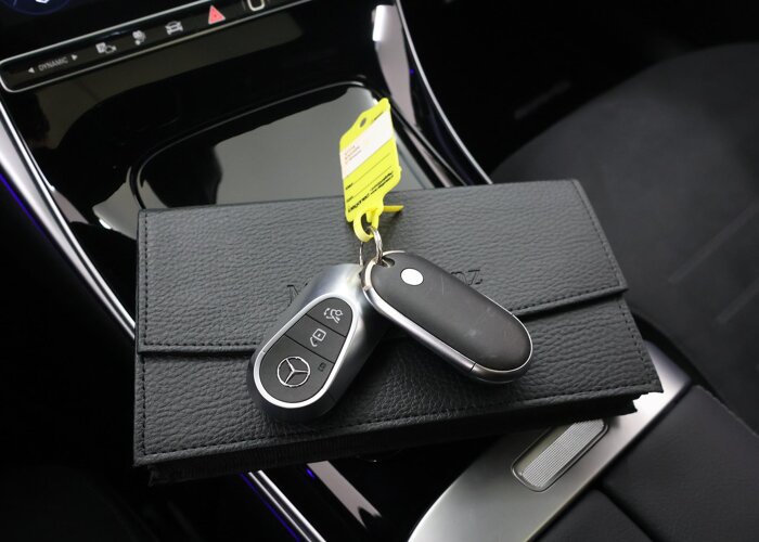Mercedes-Benz C-Klasse 300e Business Solution AMG