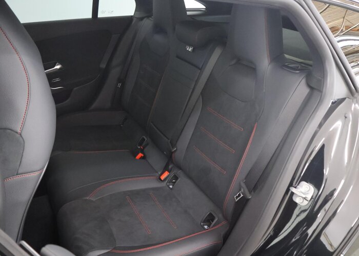Mercedes-Benz CLA-Klasse Shooting Brake 180 Business Solution AMG