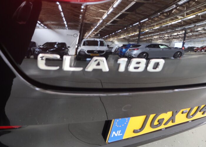 Mercedes-Benz CLA-Klasse Shooting Brake 180 Business Solution AMG