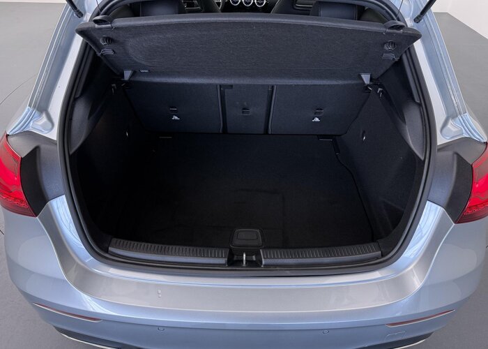 Mercedes-Benz A-Klasse 180 Business Solution AMG