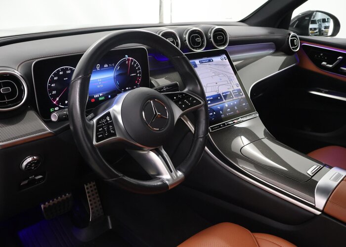 Mercedes-Benz GLC 300e 4MATIC Luxury Line