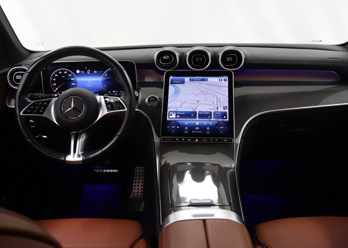 Mercedes-Benz GLC 300e 4MATIC Luxury Line