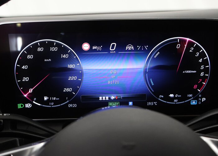 Mercedes-Benz GLC 300e 4MATIC Luxury Line