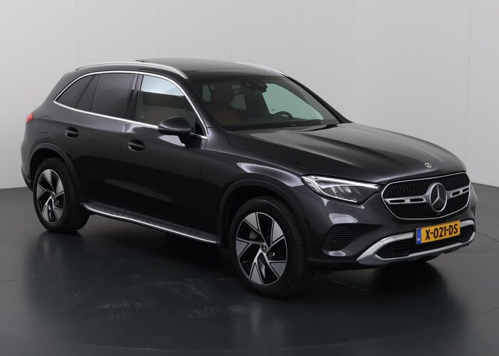 Mercedes-Benz GLC 300e 4MATIC Luxury Line