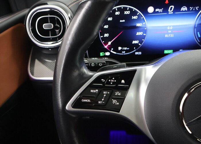 Mercedes-Benz GLC 300e 4MATIC Luxury Line