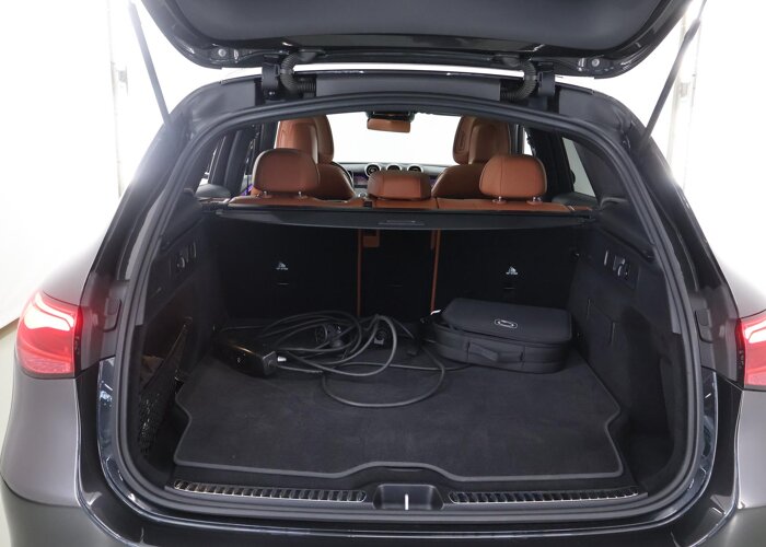 Mercedes-Benz GLC 300e 4MATIC Luxury Line
