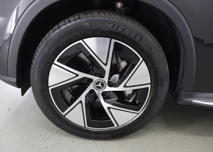 Mercedes-Benz GLC 300e 4MATIC Luxury Line