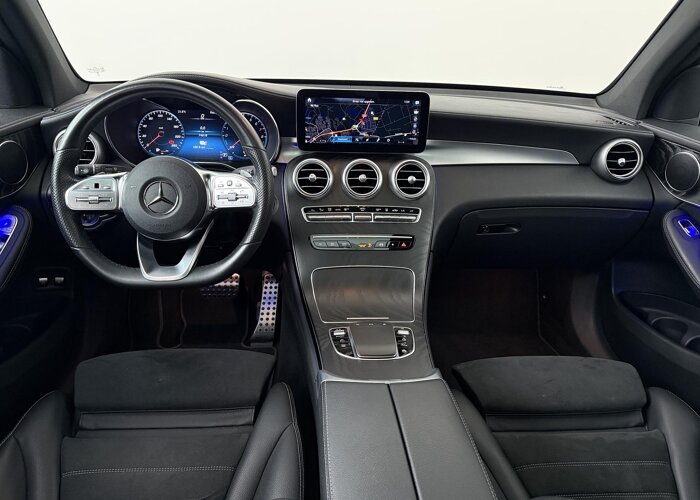 Mercedes-Benz GLC 300e 4MATIC AMG Line