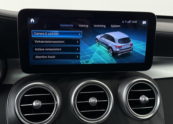 Mercedes-Benz GLC 300e 4MATIC AMG Line