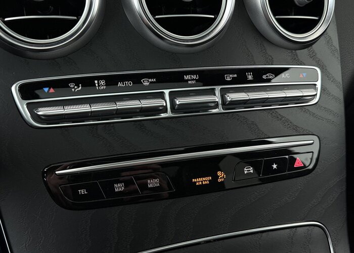 Mercedes-Benz GLC 300e 4MATIC AMG Line
