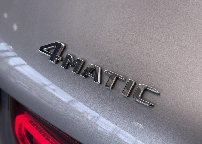 Mercedes-Benz GLC 300e 4MATIC AMG Line