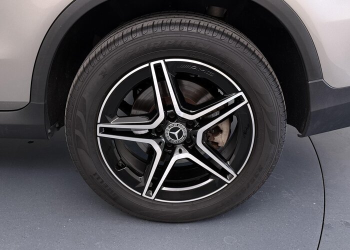 Mercedes-Benz GLC 300e 4MATIC AMG Line