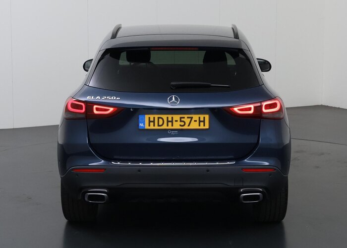 Mercedes-Benz GLA 250 e AMG Line