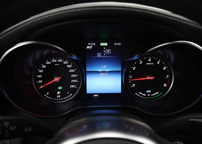 Mercedes-Benz GLC 200 4MATIC Business Solution AMG