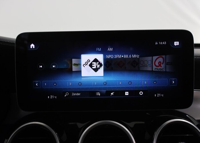 Mercedes-Benz GLC 200 4MATIC Business Solution AMG