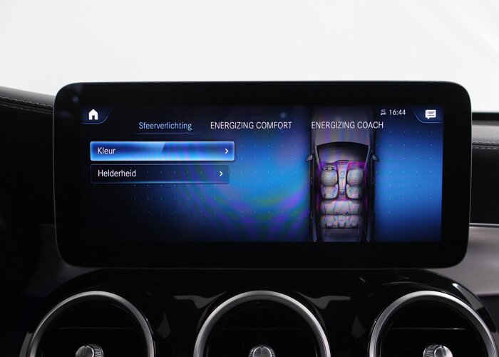 Mercedes-Benz GLC 200 4MATIC Business Solution AMG