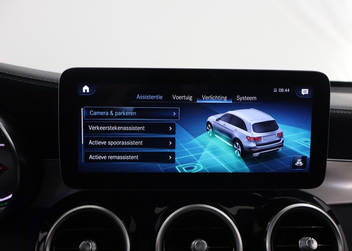 Mercedes-Benz GLC 200 4MATIC Business Solution AMG