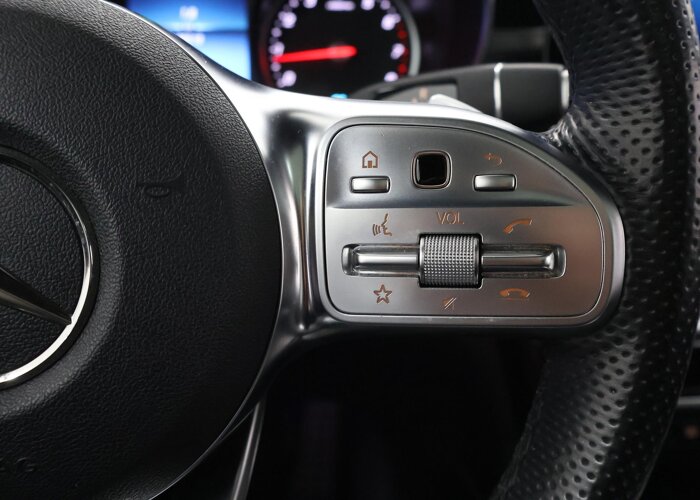 Mercedes-Benz GLC 200 4MATIC Business Solution AMG