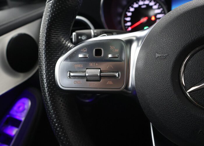 Mercedes-Benz GLC 200 4MATIC Business Solution AMG