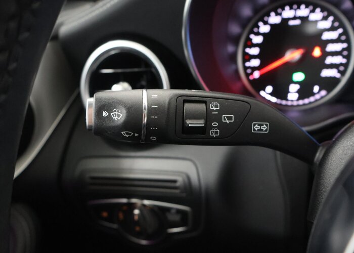 Mercedes-Benz GLC 200 4MATIC Business Solution AMG