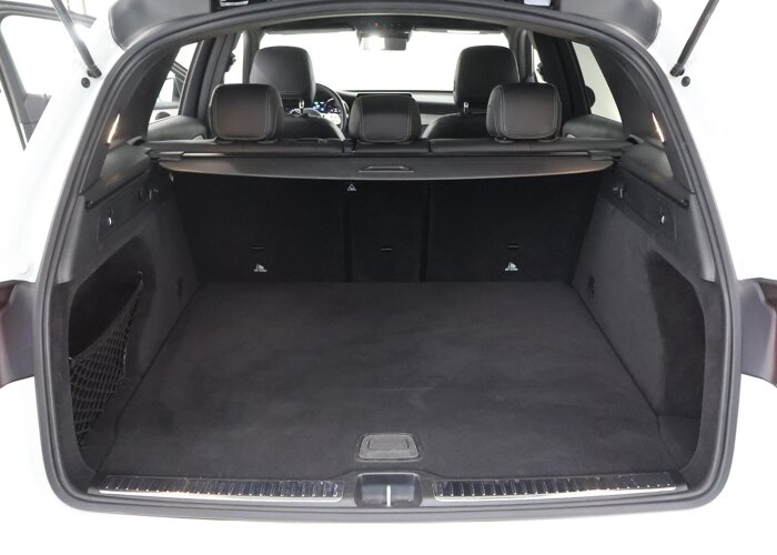 Mercedes-Benz GLC 200 4MATIC Business Solution AMG
