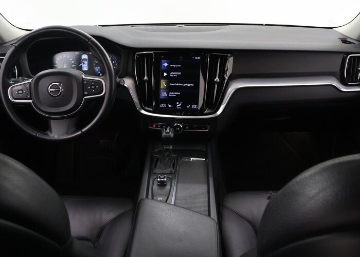 Volvo V60 2.0 T5 Momentum Pro