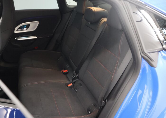 Mercedes-Benz CLA-Klasse 180 Business Solution AMG