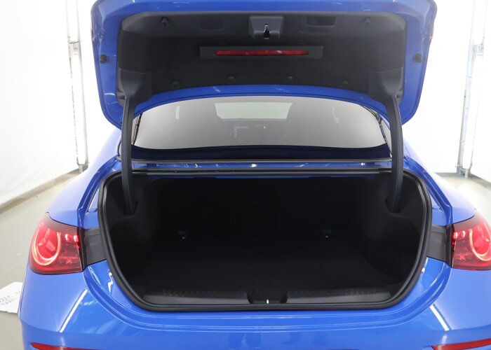 Mercedes-Benz CLA-Klasse 180 Business Solution AMG