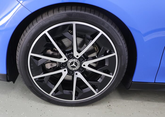 Mercedes-Benz CLA-Klasse 180 Business Solution AMG