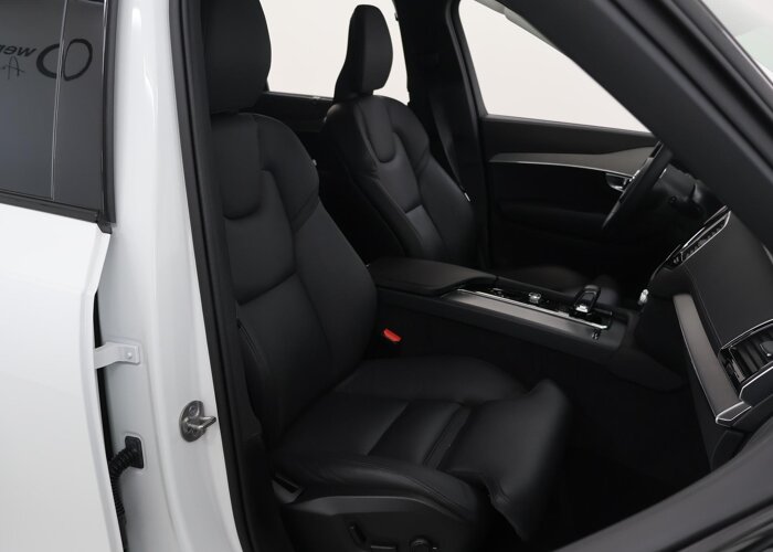 Volvo XC90 2.0 T8 Plug-in hybrid AWD Plus Dark