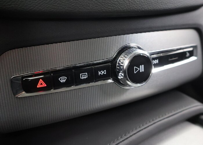 Volvo XC90 2.0 T8 Plug-in hybrid AWD Plus Dark