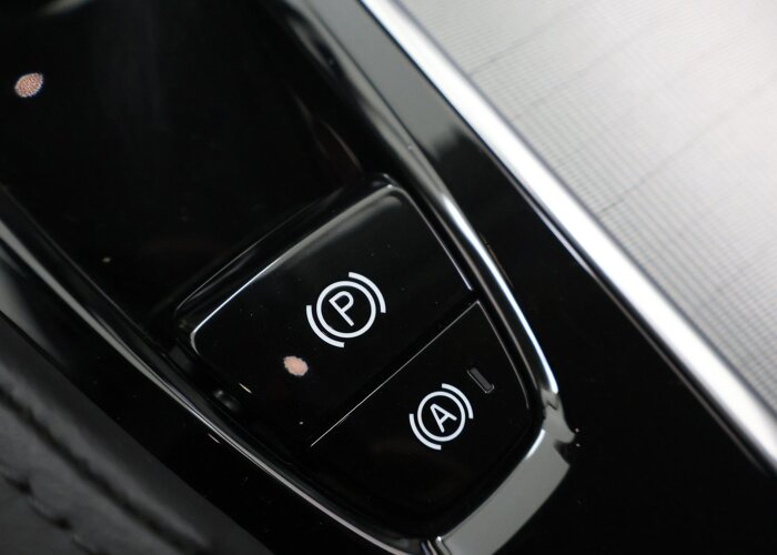Volvo XC90 2.0 T8 Plug-in hybrid AWD Plus Dark